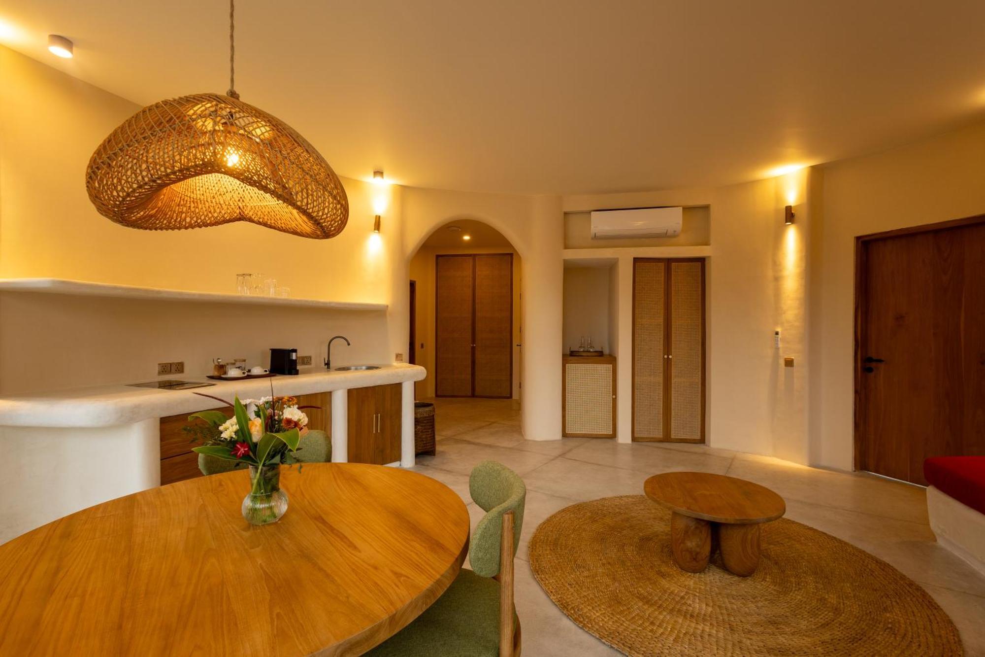 Nuanu Suites & Accommodations 海神庙 外观 照片